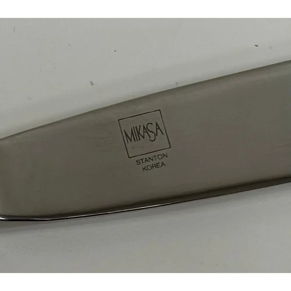 Mikasa Stanton Stainless Steel Knife & Fork Set. KT108